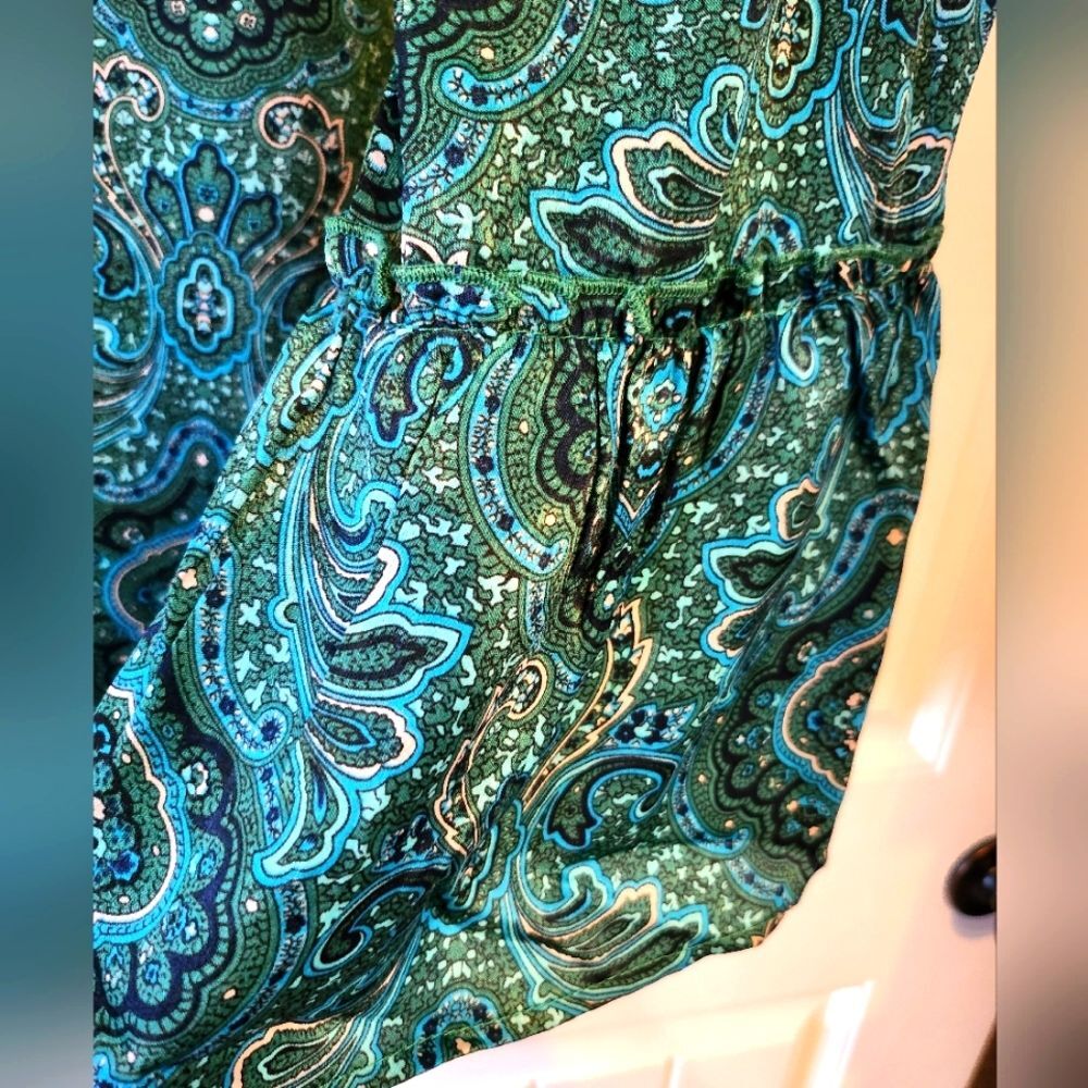 NWT GRAND & GREENE, LARGE, PAISLEY TIE NECK WITH TASSELS TRUMPET SLEEVE TOP - Picture 10 of 11